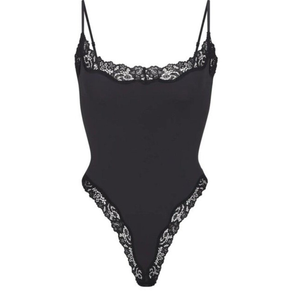 skims fits everybody bodysuit onyx lace